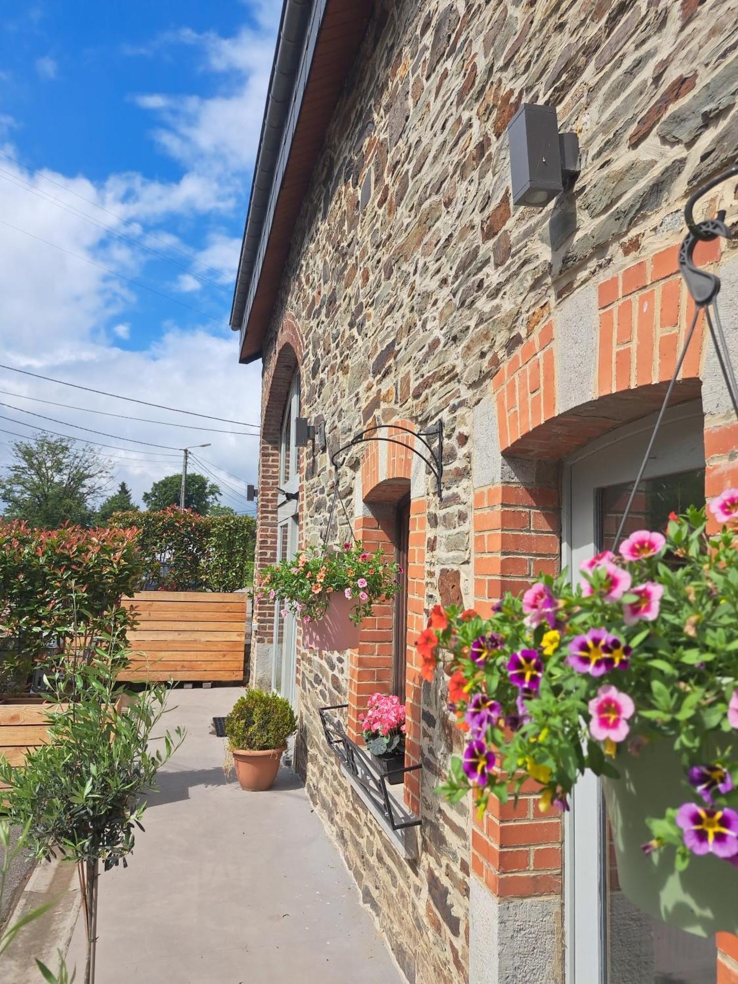 Hotel Sous La Charpente La-Roche-en-Ardenne Exterior foto