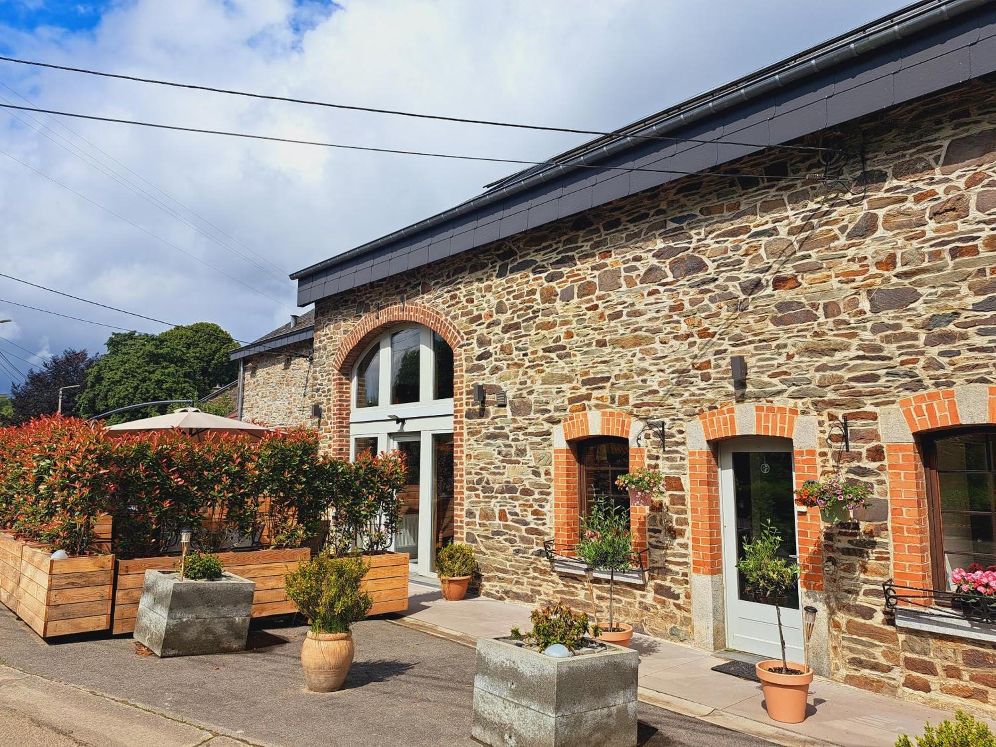 Hotel Sous La Charpente La-Roche-en-Ardenne Exterior foto